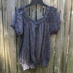 Grey floral short sleeve blouse
